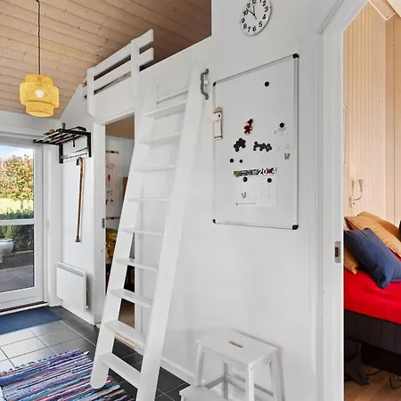 Harthwik - 10m From The Sea By Interhome *