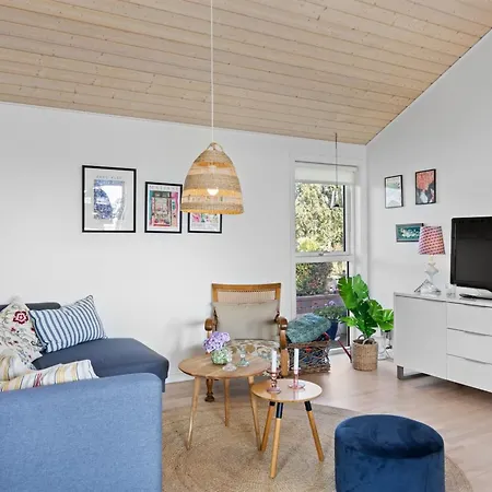 Harthwik - 10m From The Sea By Interhome *