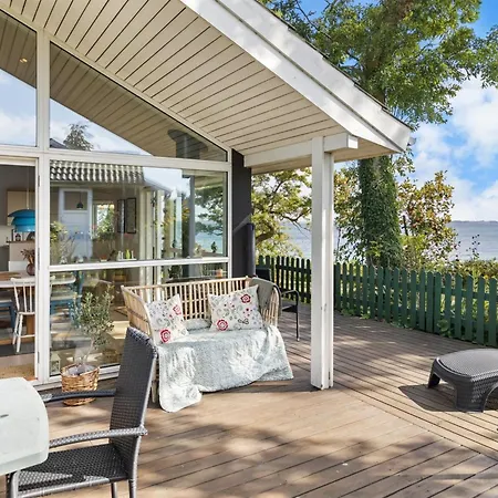 Harthwik - 10m From The Sea By Interhome